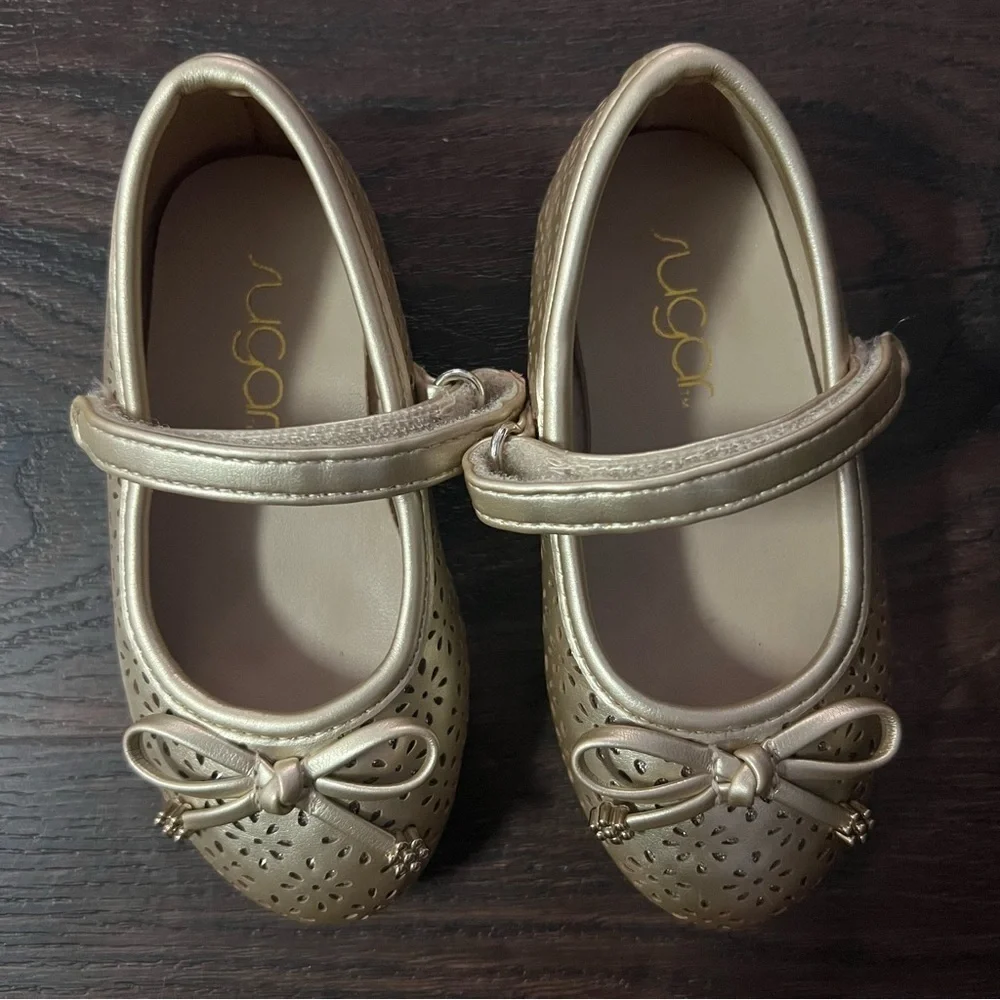 Sugar Toddler Girls Lil Drea Mary Jane Loop Closure Shoes 7M champagne gold